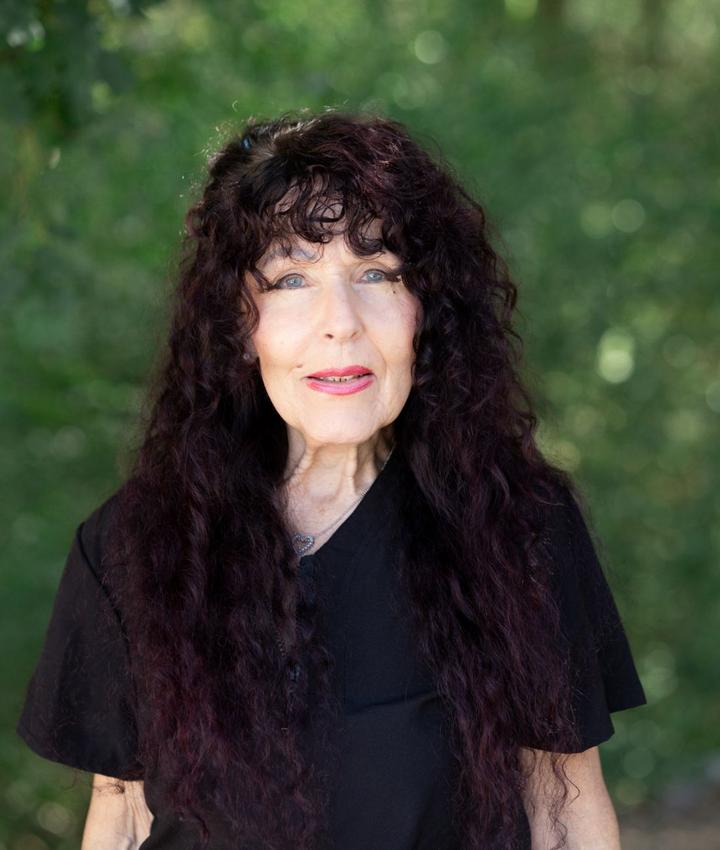 Portrait of Donna