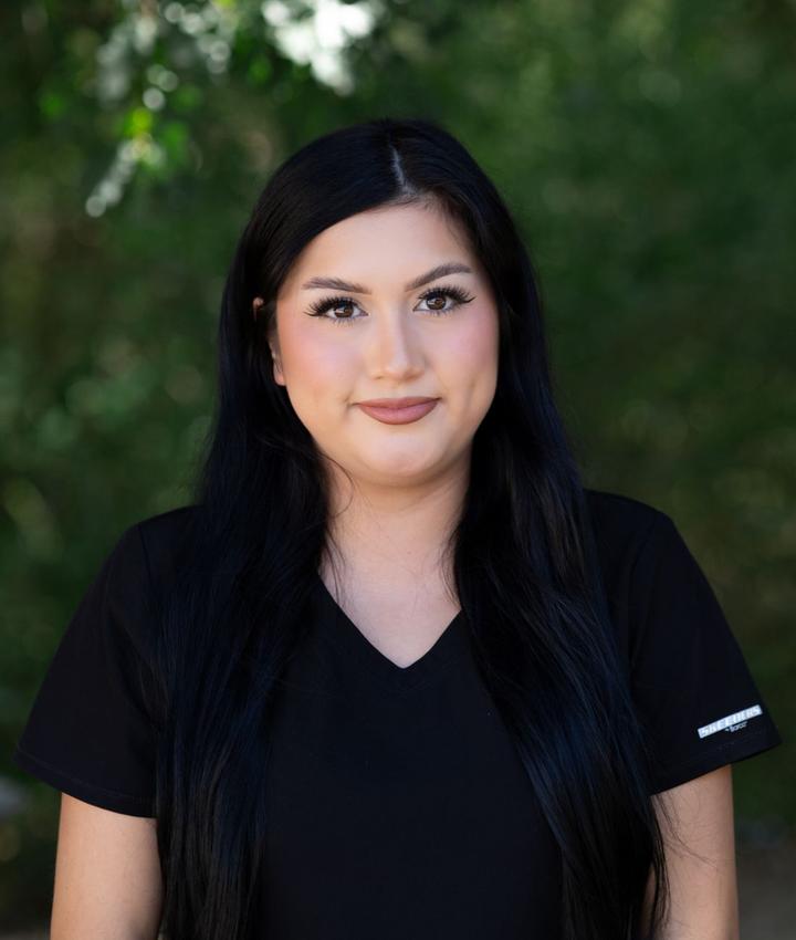 Portrait of Alondra